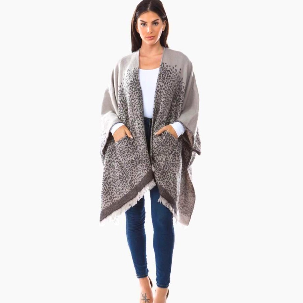 NWT Grey Leopard Print Ombré Kimono